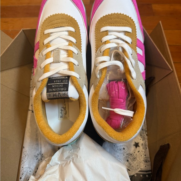 Vintage Havana Pink, White, and Tan Sneakers. New in box. - Picture 6 of 9